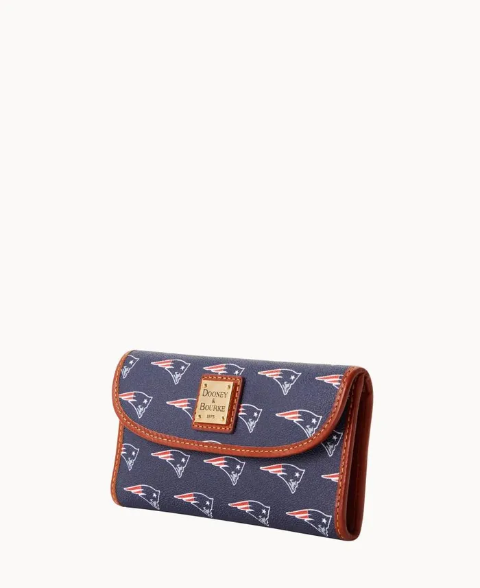 Dooney and Bourke NFL Patriots Cont Clutch Patriots WomenMen Wallets