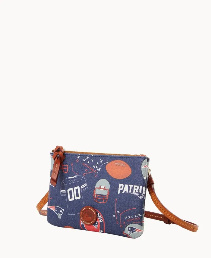 Dooney and Bourke NFL Patriots Top Zip Crossbody Patriots WomenMen Crossbodies Dooney and Bourke NFL Patriots Top Zip Crossbody Patriots WomenMen Crossbodies