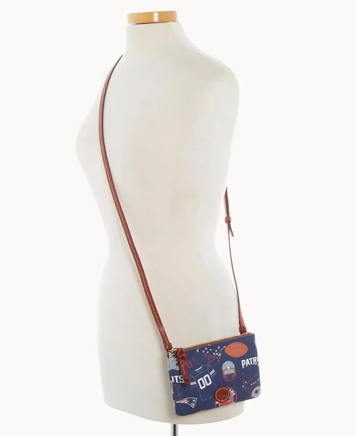 Dooney and Bourke NFL Patriots Top Zip Crossbody Patriots WomenMen Crossbodies Dooney and Bourke NFL Patriots Top Zip Crossbody Patriots WomenMen Crossbodies