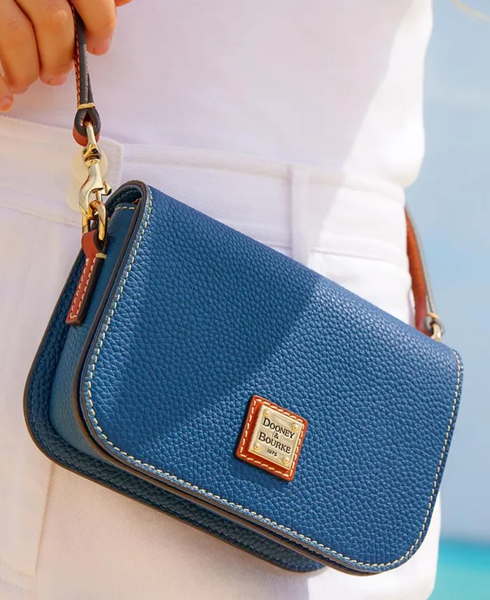 Dooney and Bourke Pebble Grain Kitty Crossbody Black Black WomenMen Crossbodies Dooney and Bourke Pebble Grain Kitty Crossbody Black Black WomenMen Crossbodies