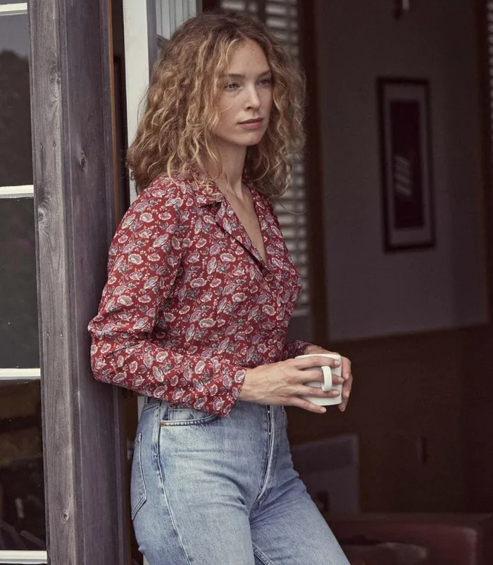 ABENA TOP Garnet Arbor Rose Floral Shop DEN Tops