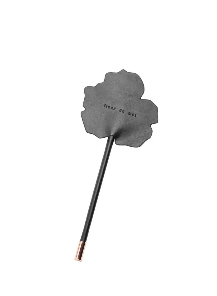 Accessories PleasureLingerie Fleur Du Mal Leather Rose Shaped Paddle Black