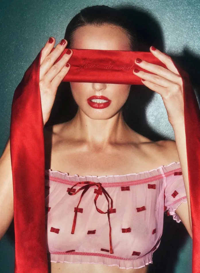 Accessories PleasureLingerie Fleur Du Mal Silk Blindfold Rouge