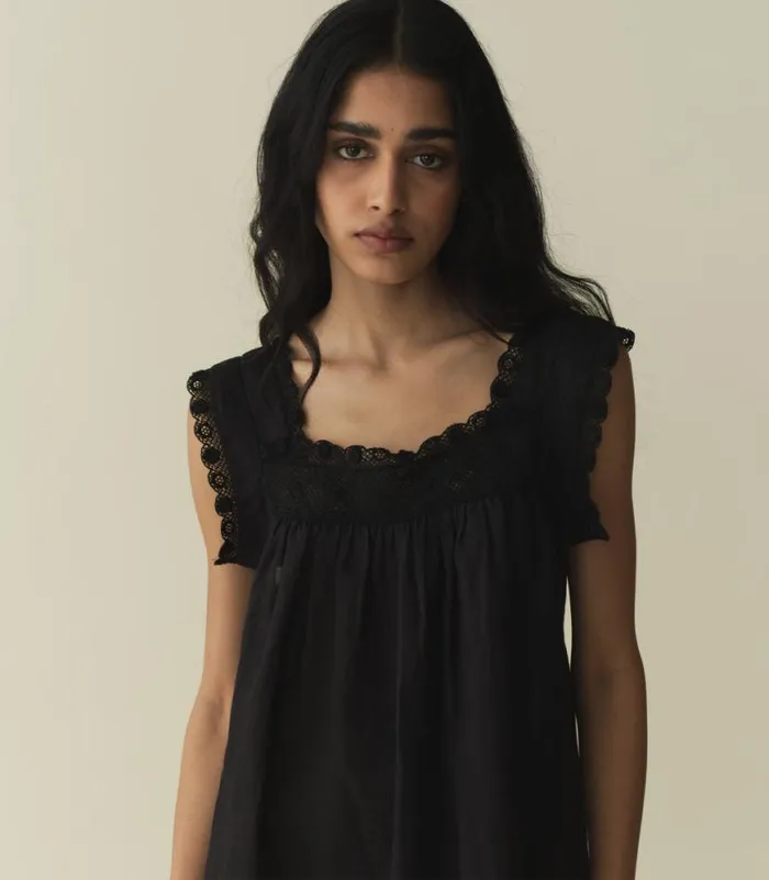 ALMADIA DRESS Black Shop DEN Dresses
