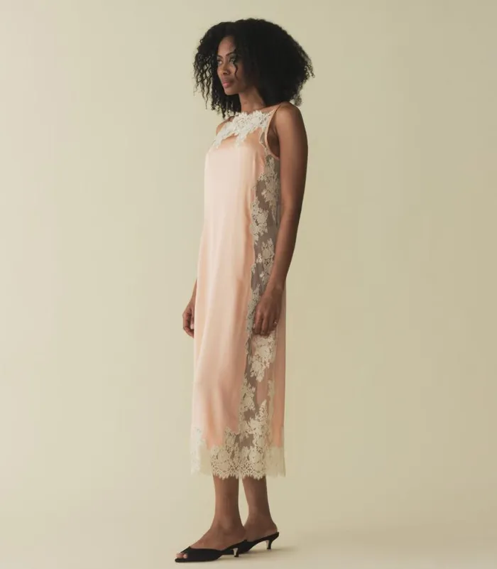BRIETTA DRESS Coral Blush Shop DEN Dresses