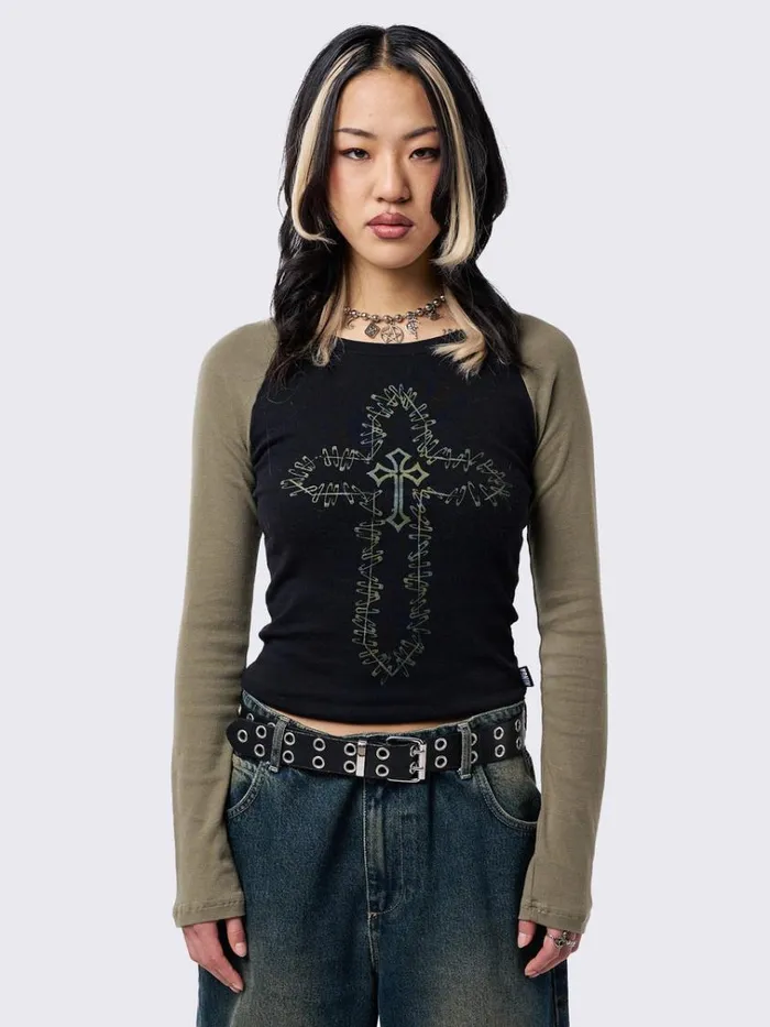 Clothing Hollow Cross Graphic Raglan Top Minga London Long Sleeve Tops
