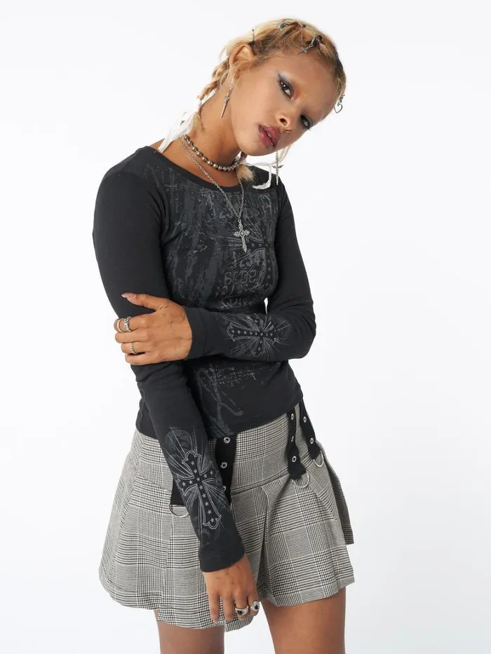 Clothing Minga London Long Sleeve Tops Cross Me Black Graphic Top