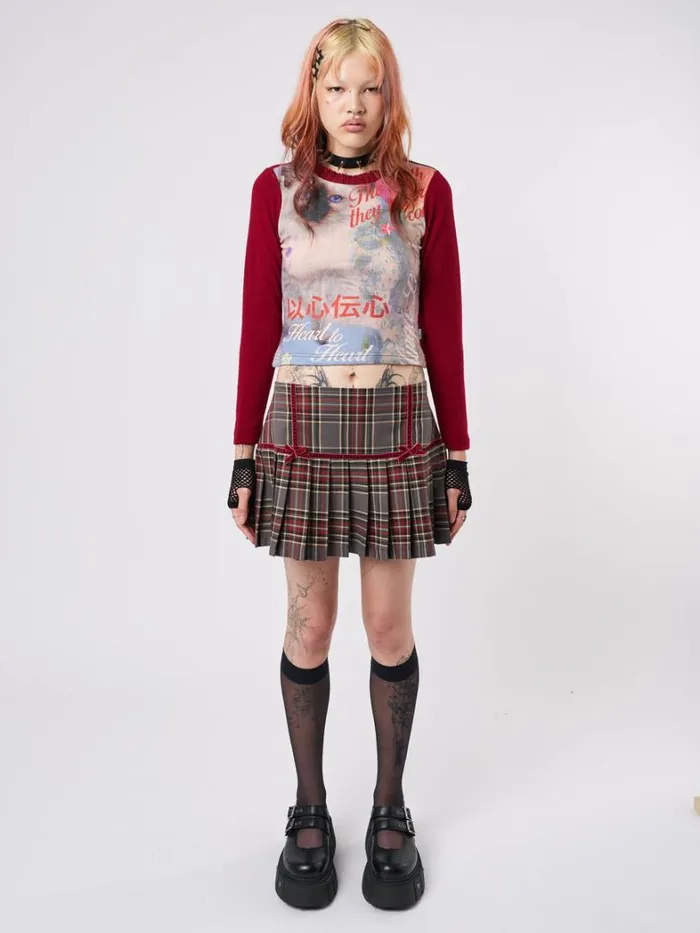 Clothing Minga London Long Sleeve Tops Curious Cat Red Graphic Top