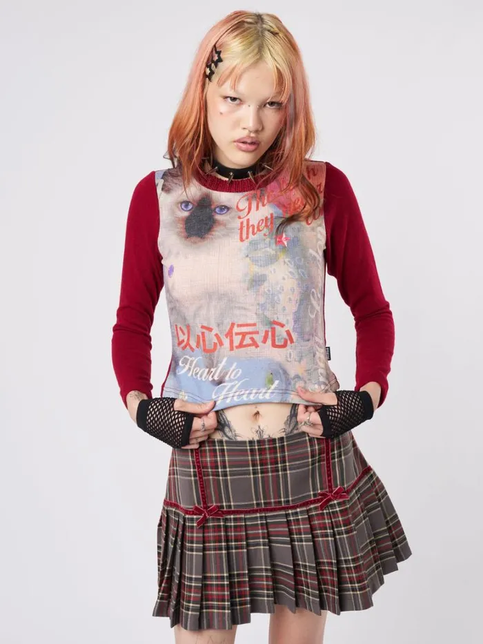 Clothing Minga London Long Sleeve Tops Curious Cat Red Graphic Top