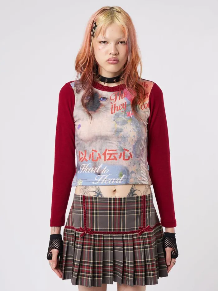 Clothing Minga London Long Sleeve Tops Curious Cat Red Graphic Top