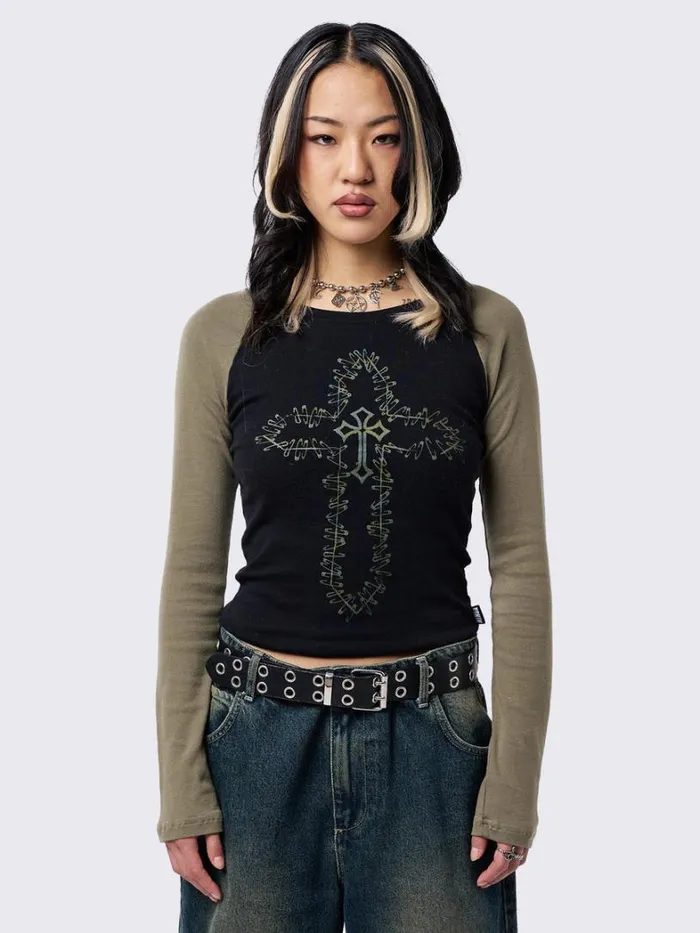 Clothing Minga London Long Sleeve Tops Hollow Cross Graphic Raglan Top