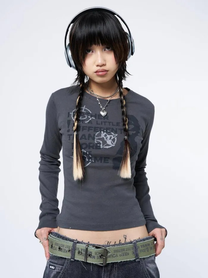 Clothing Minga London Long Sleeve Tops Rather Be Different Grey Graphic Top