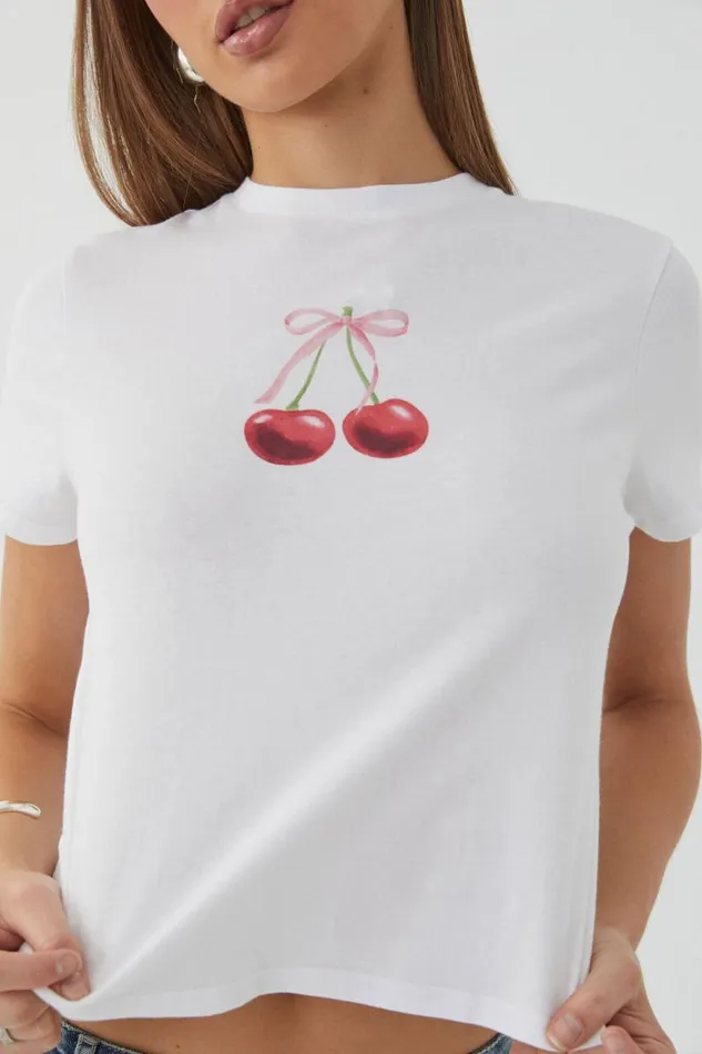 Clothing Supr T Shirts Everyday Graphic Tee Whitecherry Bow