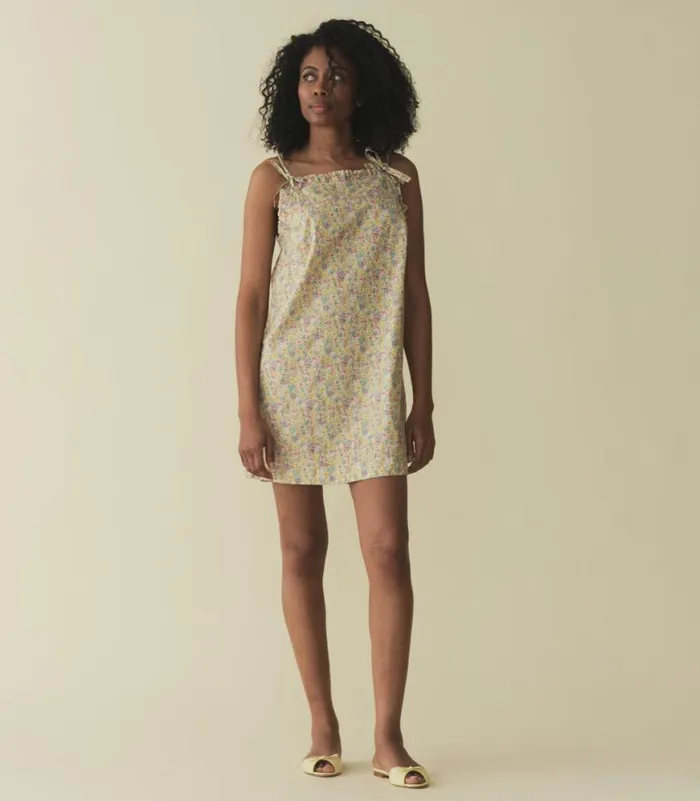 DEE DRESS Chrysanthemum Sky Floral Shop DEN Dresses