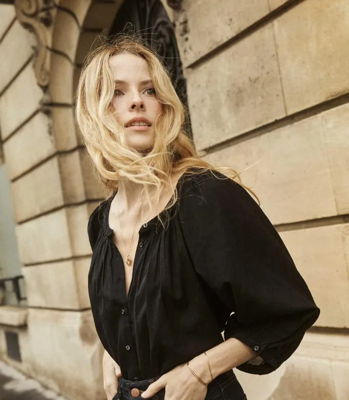 JIANA TOP Black Shop DEN Tops