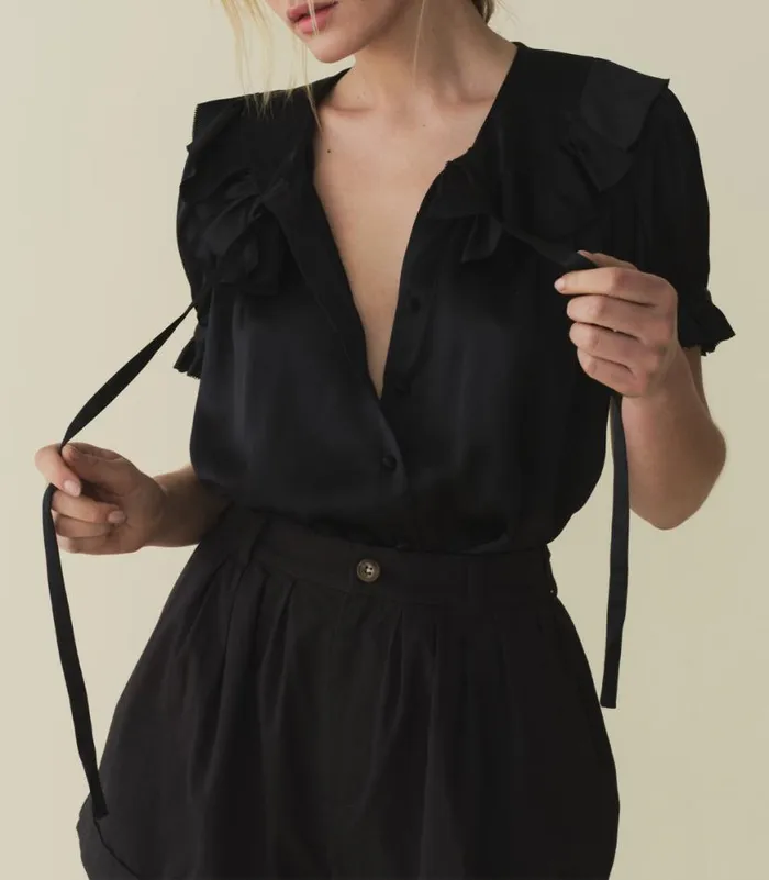 KELELA TOP Black Shop DEN Tops