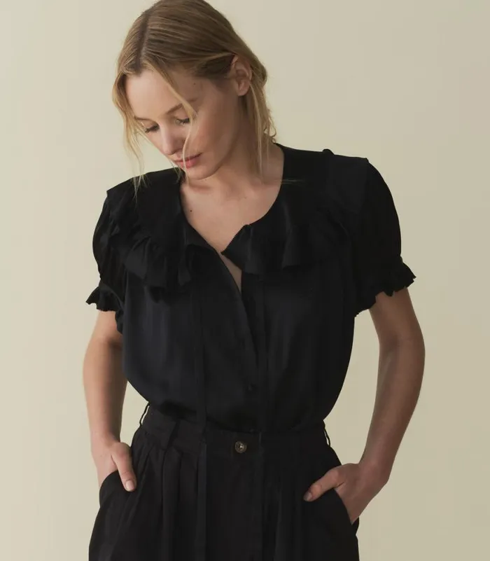 KELELA TOP Black Shop DEN Tops