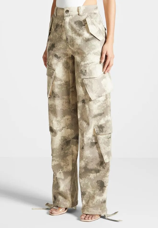 Manire De Voir Cargo Pants and Joggers Manire De Voir Woman High Waisted Camo Cargo Pants 8211 Beige