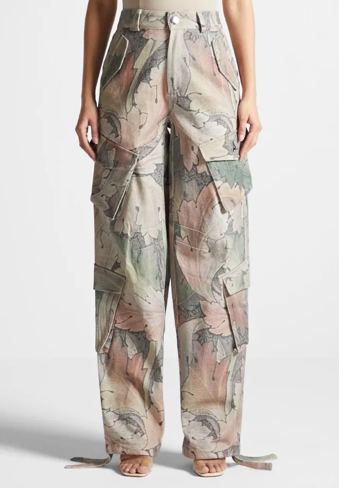 Manire De Voir Cargo Pants and Joggers Manire De Voir Woman High Waisted Renaissance Camo Cargo Pants 8211 Multi