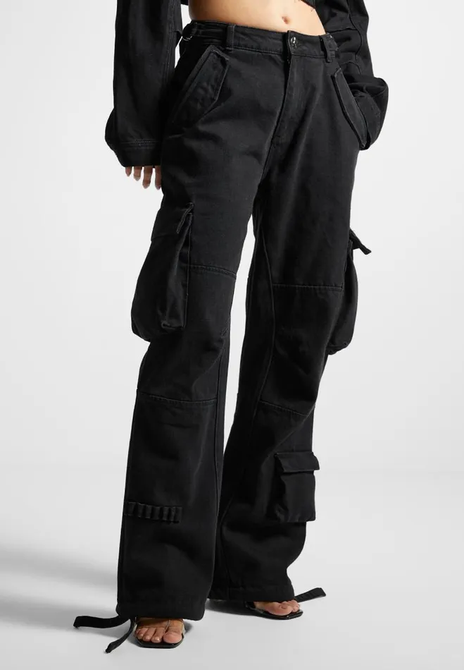 Manire De Voir Cargo Pants and Joggers Manire De Voir Woman Mid Rise Cargo Pants 8211 Black Manire De Voir Cargo Pants and Joggers Manire De Voir Woman Mid Rise Cargo Pants 8211 Black