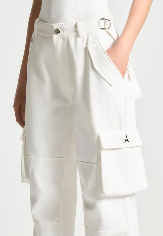 Manire De Voir Cargo Pants and Joggers Manire De Voir Woman Mid Rise Cargo Pants 8211 White