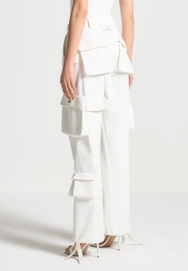 Manire De Voir Cargo Pants and Joggers Manire De Voir Woman Mid Rise Cargo Pants 8211 White