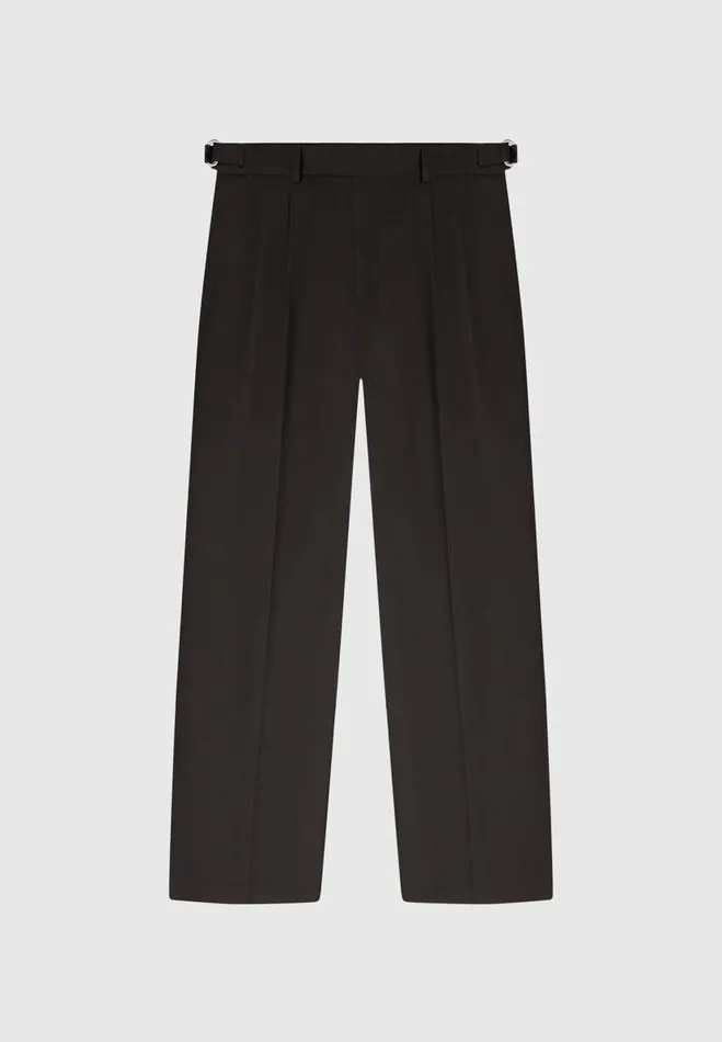 Manire De Voir Formal Trousers Manire De Voir Man Relaxed Fit Textured Twin Pleat Tailored Trousers 8211 Brown