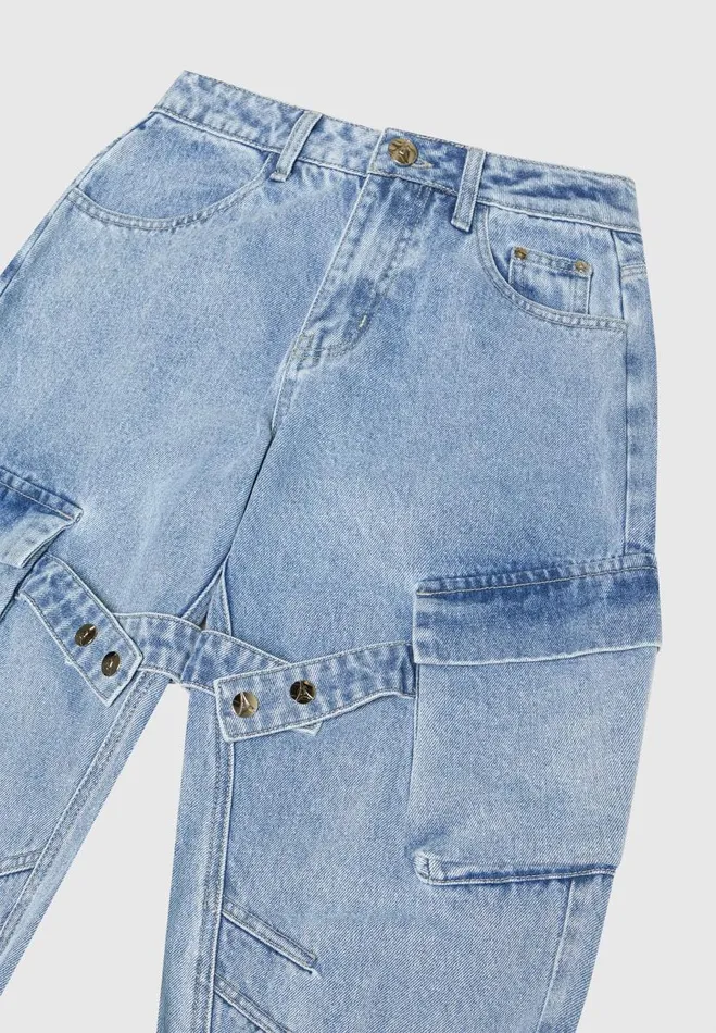 Manire De Voir Jeans Manire De Voir Woman Strap Detail Cargo Jeans 8211 Mid Blue