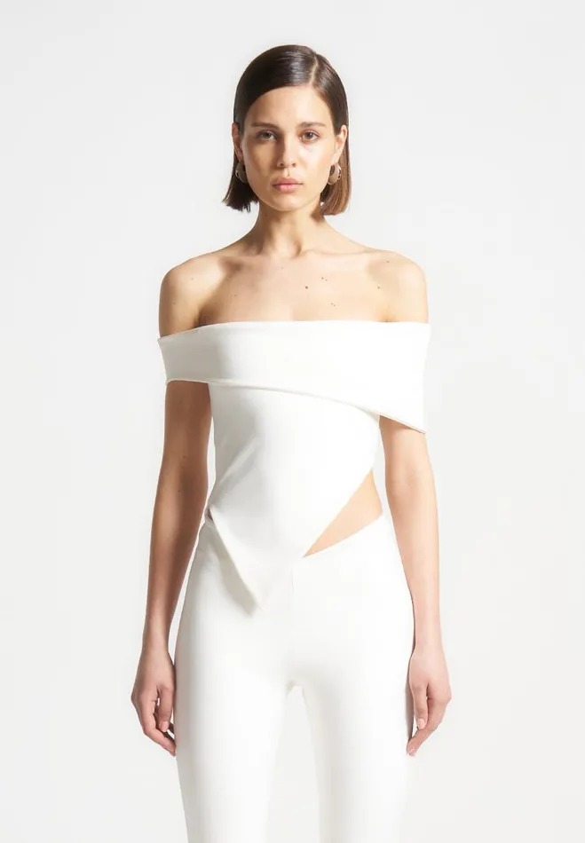 Manire De Voir Matching Sets Manire De Voir Woman Angled Hem Bardot Top 8211 Off White