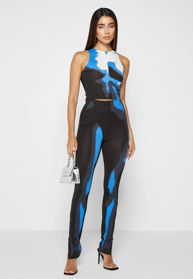 Manire De Voir Matching Sets Manire De Voir Woman Body Print Leggings 8211 WhiteBlue