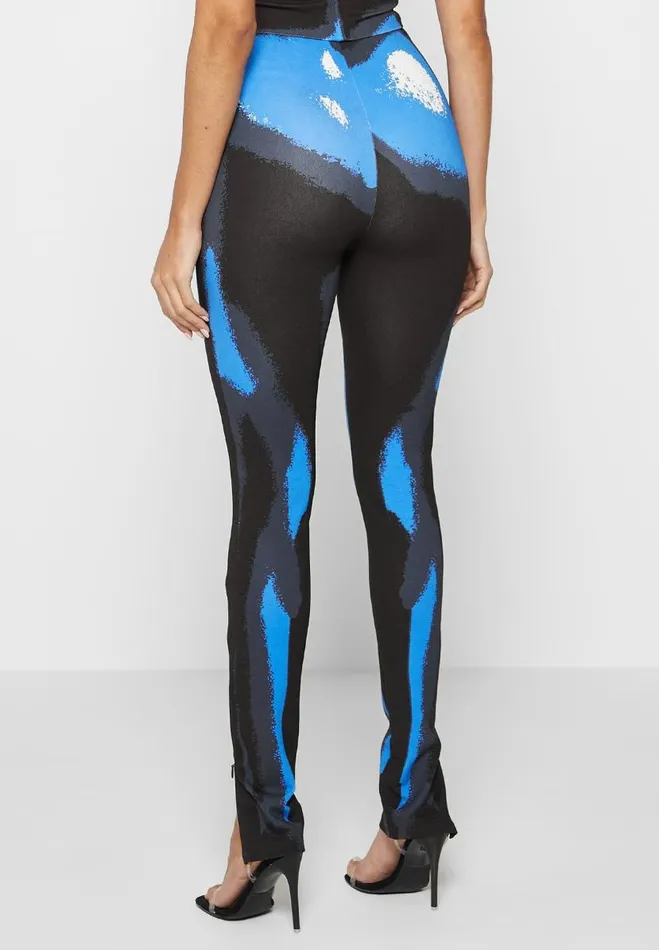 Manire De Voir Matching Sets Manire De Voir Woman Body Print Leggings 8211 WhiteBlue