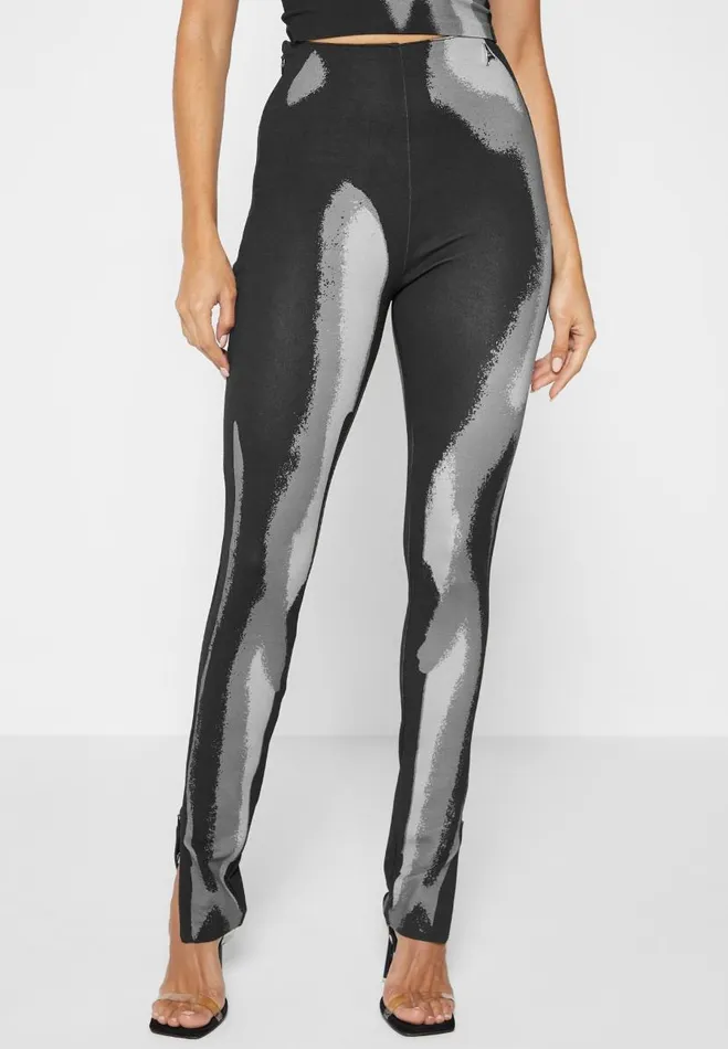 Manire De Voir Matching Sets Manire De Voir Woman Body Print Leggings 8211 WhiteGrey