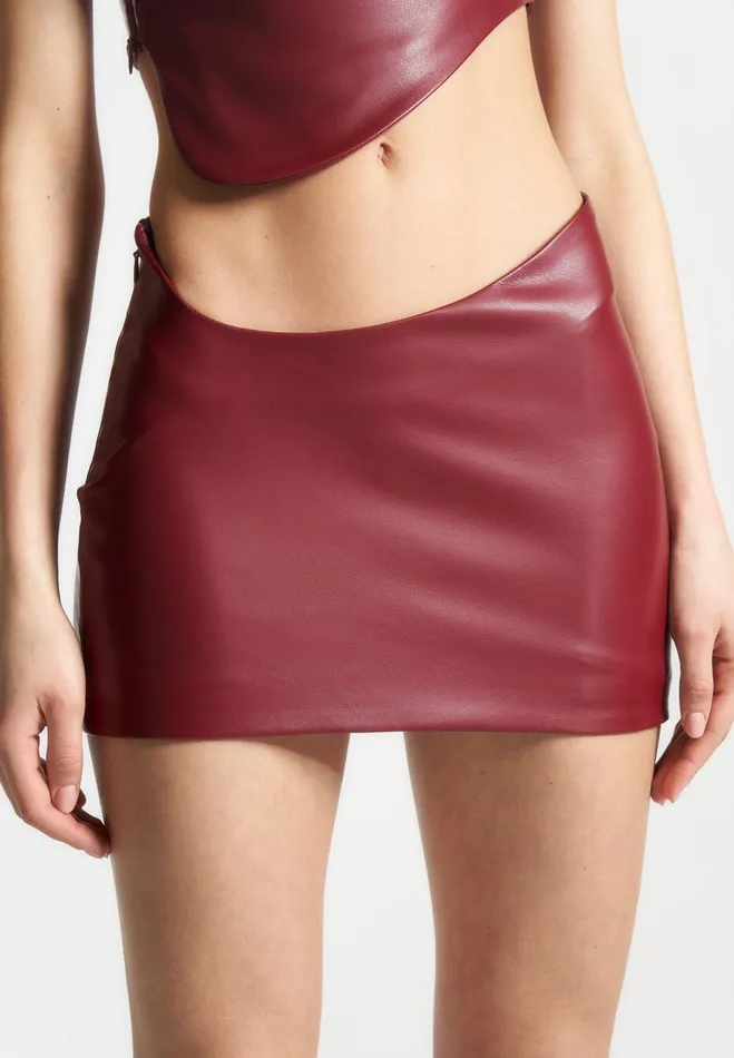 Manire De Voir Matching Sets Manire De Voir Woman Curved Waist Vegan Leather Mini Skirt 8211 Wine Red