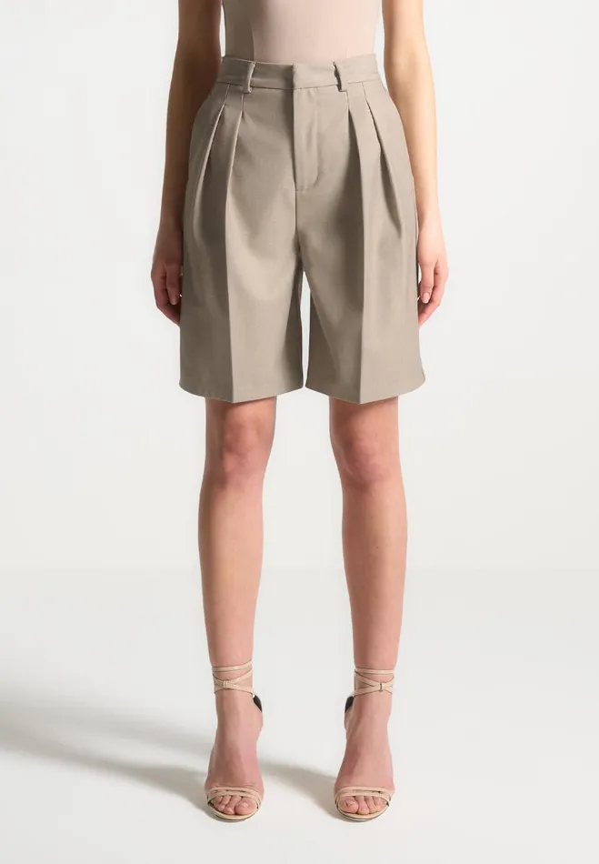 Manire De Voir Matching Sets Manire De Voir Woman Tailored City Shorts 8211 Taupe Manire De Voir Matching Sets Manire De Voir Woman Tailored City Shorts 8211 Taupe