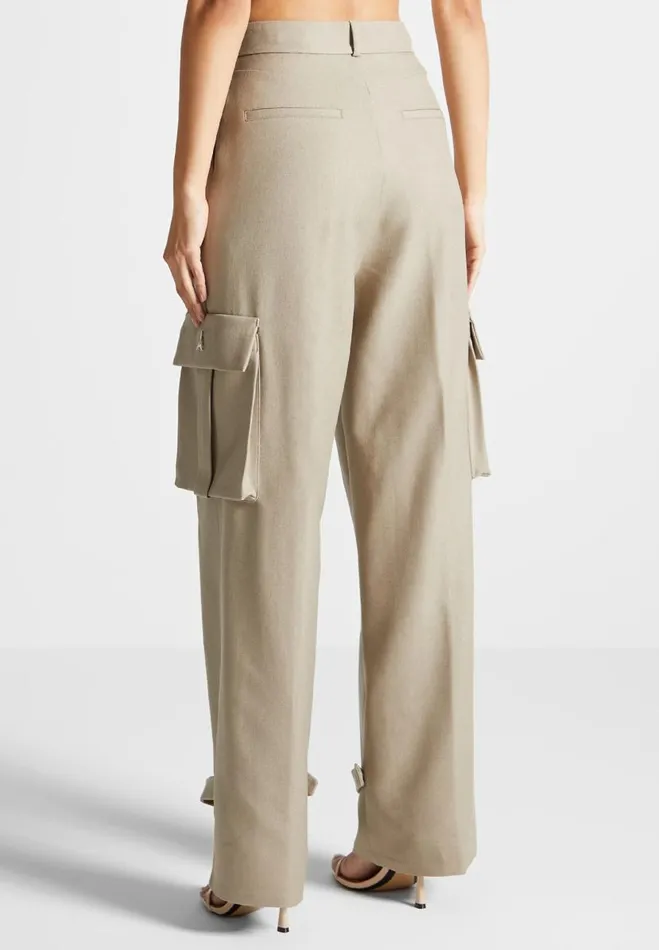 Manire De Voir Matching Sets Manire De Voir Woman Tailored Pleated Cargo Trousers 8211 Beige