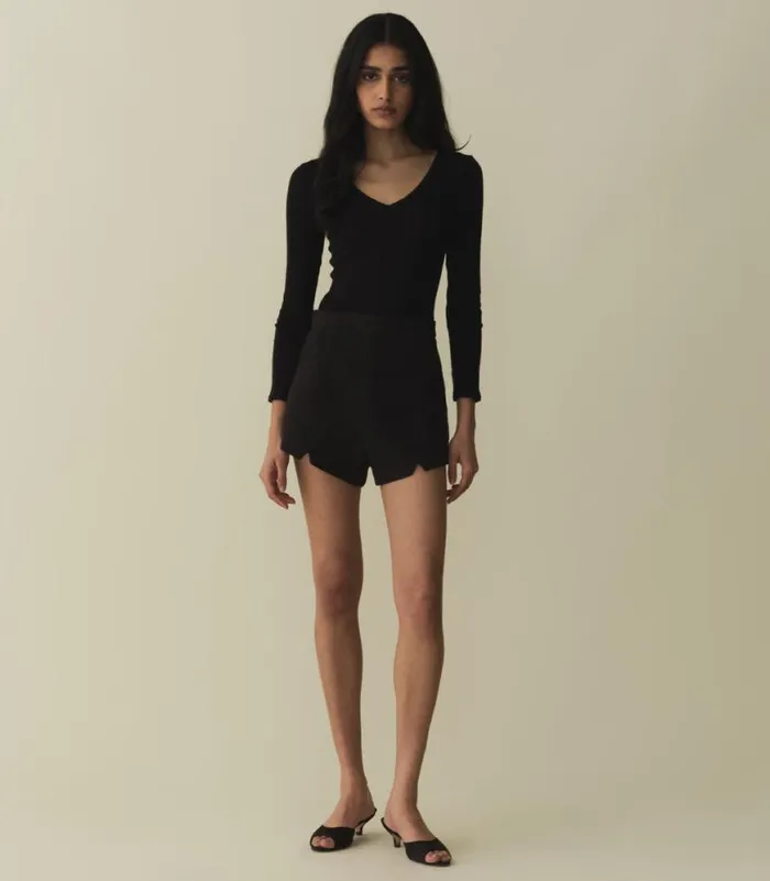 MAVEN SHORT Black Shop DEN Pants and Shorts