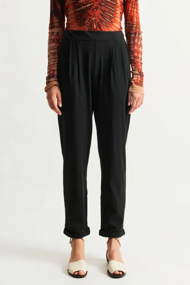 Raquel Allegra Bottoms Women Black Easy Cuff Pant