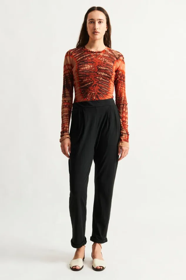 Raquel Allegra Bottoms Women Black Easy Cuff Pant