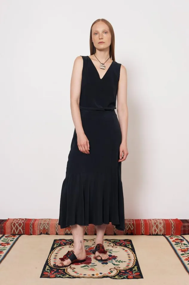 Raquel Allegra Bottoms Women Silk Black Frida Midi Skirt