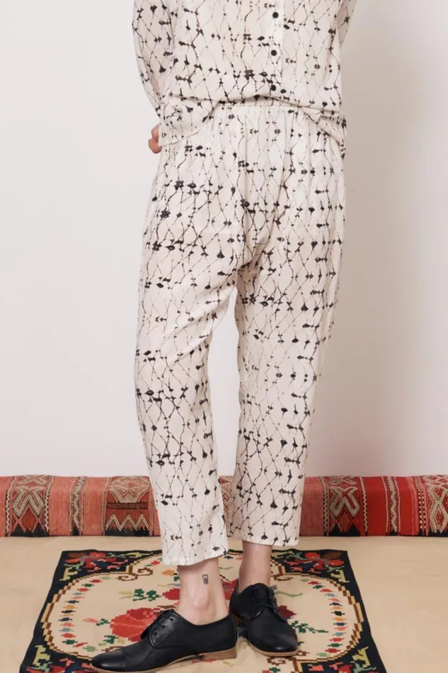 Raquel Allegra Bottoms Women Silk Georgette Diamond Cream Fez Pant
