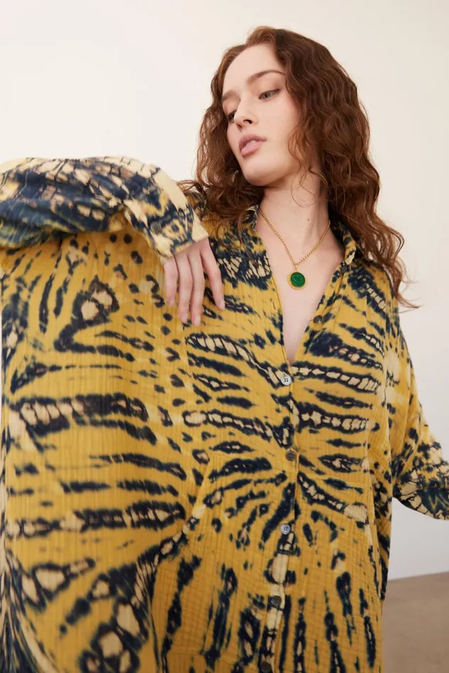 Raquel Allegra Dresses Women Gauze Yellow And Navy Caftan Shirt Dress