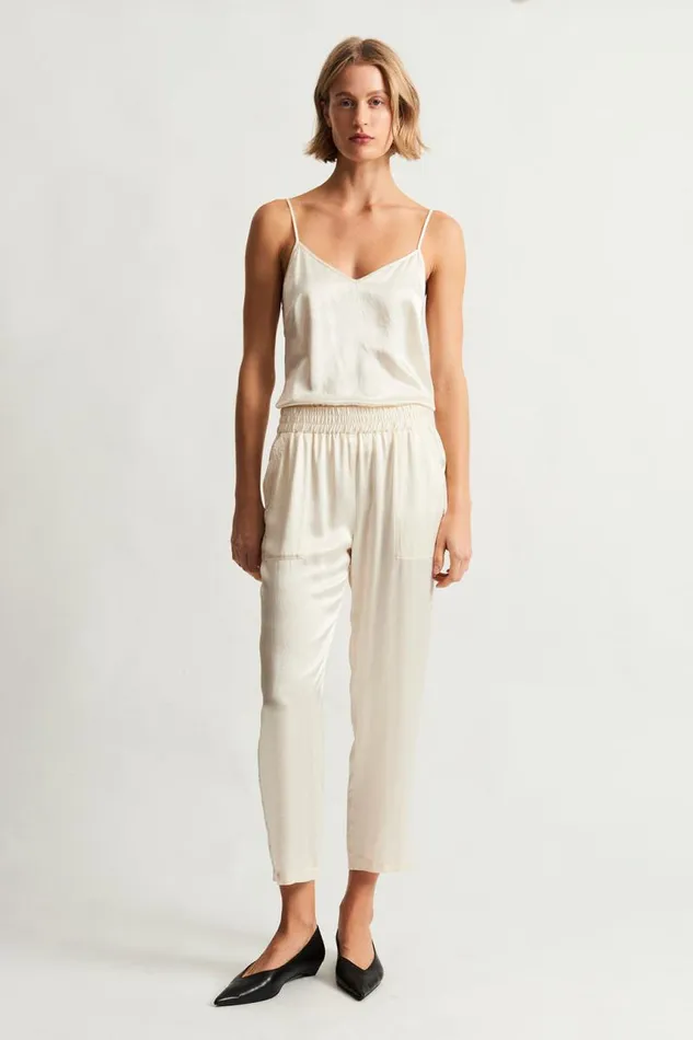 Raquel Allegra Tops Women Pebble Satin Ivory Trapunto Pant