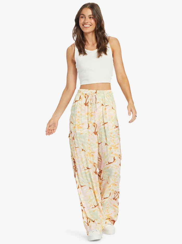 Roxy Pants and Jeans Precious HighWaist Printed Cargo Pants Quiet Green Coast 2 Coast 8211 Womens