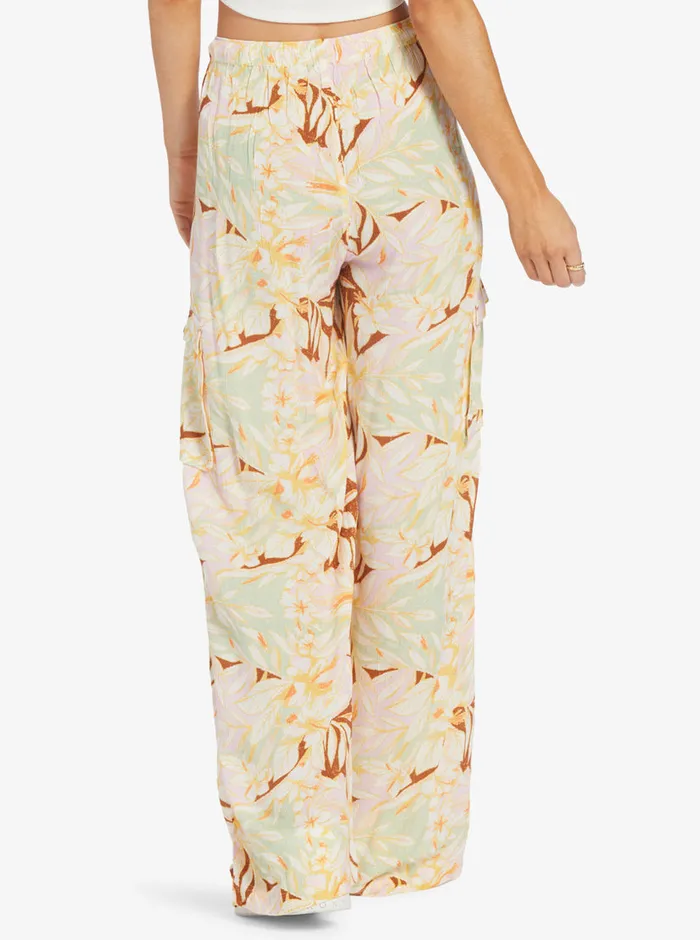 Roxy Pants and Jeans Precious HighWaist Printed Cargo Pants Quiet Green Coast 2 Coast 8211 Womens