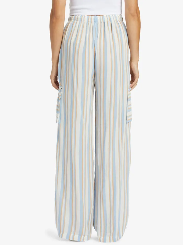 Roxy Pants and Jeans Precious HighWaist Printed Striped Cargo Pants Egret Small Silk Caye Stripe 8211 Womens