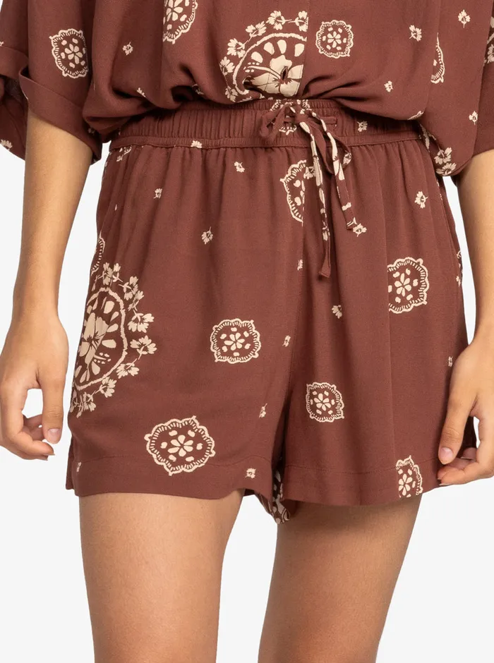 Roxy Shorts Lekeitio Break HighWaisted Printed Shorts Root Beer Bacan Bandana 8211 Womens