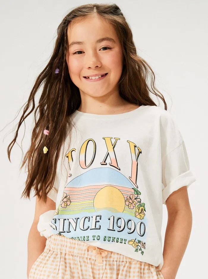 Roxy Tees and Tanks 416 Sunrise To Sunset Oversized Boyfriend TShirt Snow White 8211 Girls Roxy Tees and Tanks 416 Sunrise To Sunset Oversized Boyfriend TShirt Snow White 8211 Girls
