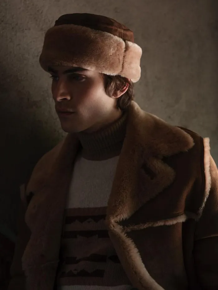 Scarves Hats Gloves Mens Paul Stuart Round Shearling Hat Chestnut