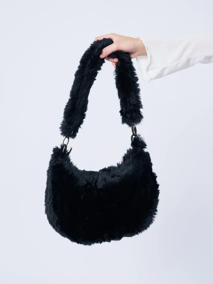 Shop Arrya Black Furry Shoulder Chain Bag Minga London Accessories
