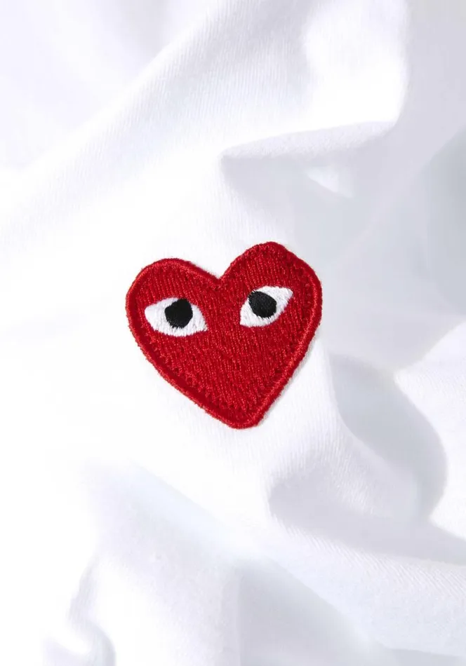 Shop COMME DES GARCONS PLAY RED HEART TEE White MKI MIYUKI ZOKU TShirts